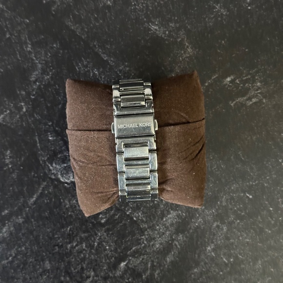 Michael Kor Bradley Slim Silver Watch EUC
